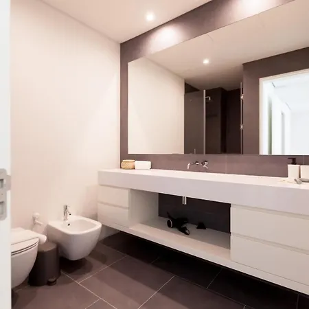 Appartamento Flh Amoreiras Wood Design Flat Lisbona