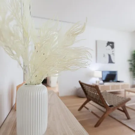 Apartment Flh Amoreiras Wood Design Flat