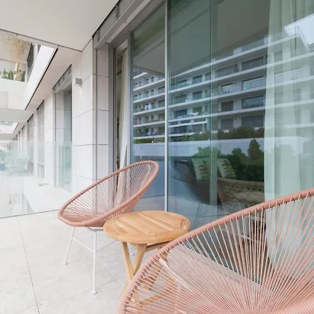 Flh Amoreiras Wood Design Flat Apartment