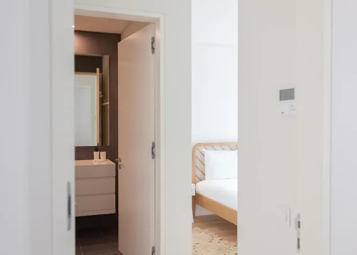 Апартаменты Flh Amoreiras Wood Design Flat