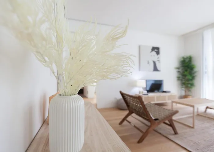 Апартаменты Flh Amoreiras Wood Design Flat