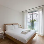 Flh Amoreiras Wood Design Flat * Lisboa