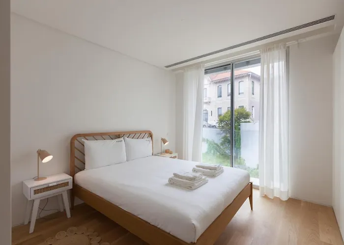 Flh Amoreiras Wood Design Flat * Лиссабон