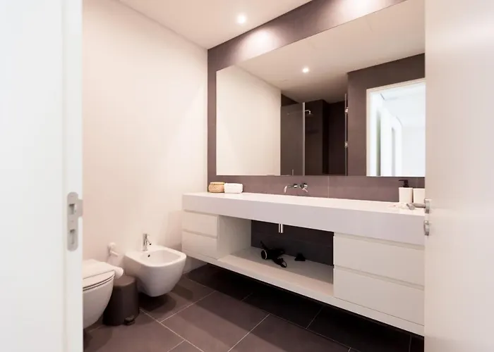 Апартаменты Flh Amoreiras Wood Design Flat Лиссабон